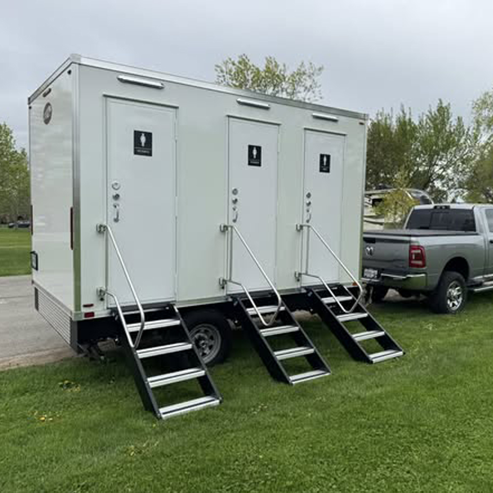 Outdoor Camping Rental - 이동식 화장실 트레일러 고급형 3개 화장실